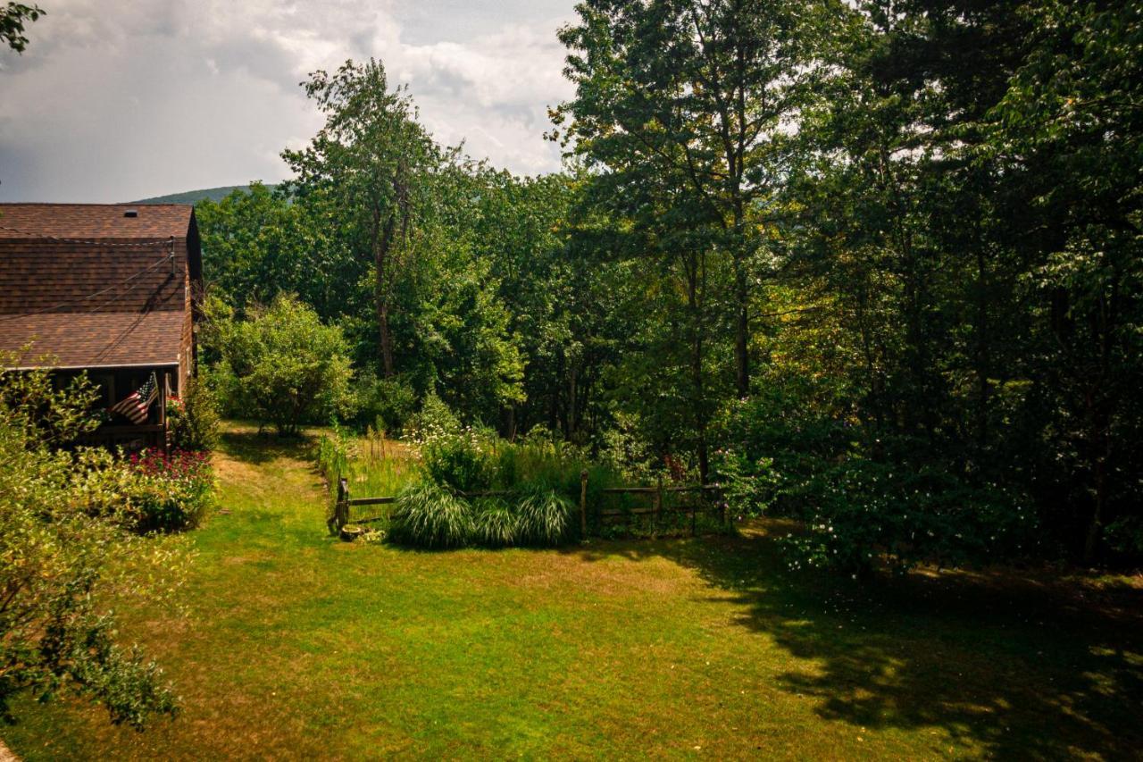 فيلا Wurtsboroفي Hikers Haven, A Cozy Cabin Loft Above Bashakill Wildlife Refuge المظهر الخارجي الصورة